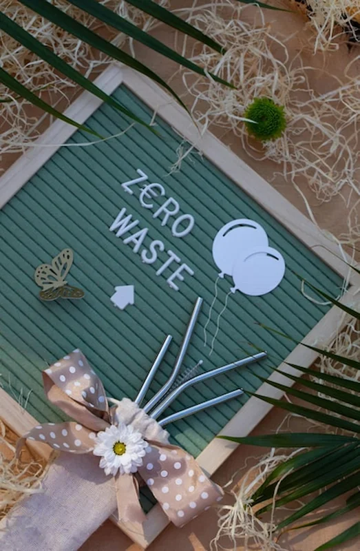 Metalowe słomki do picia w worku jutowym