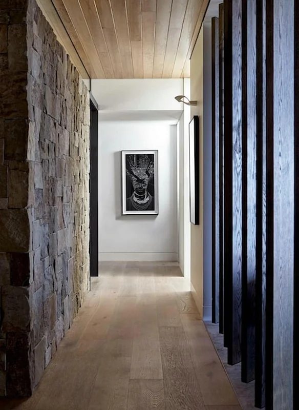 Nowoczesne wnętrze korytarza